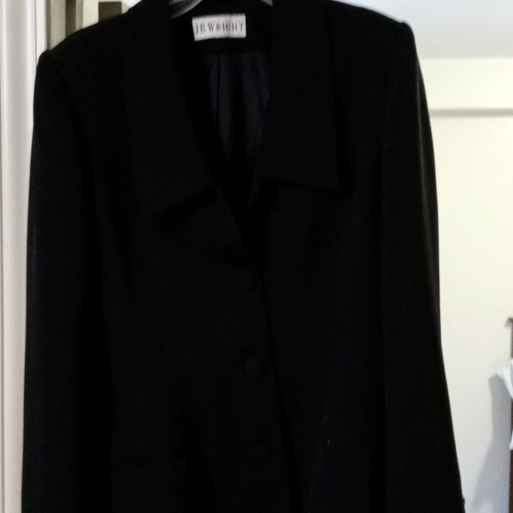 Woman's dress or casual suit jacket